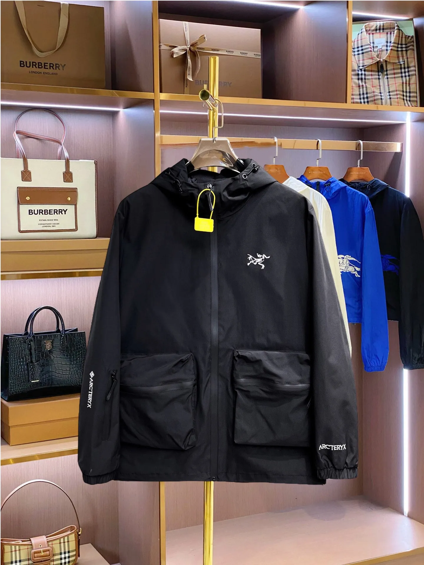 Same Style， ， 2026 New Arrival ，Original Premium Breathable ， ， ， Quality。 ， Sizes：M～3XL，